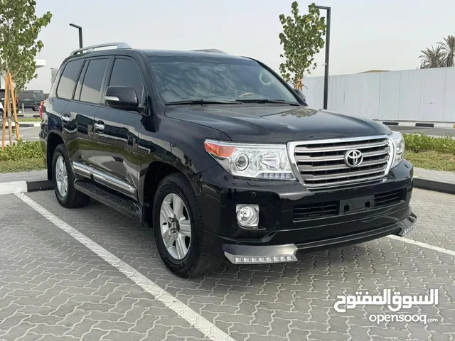 تويوتا لاند كروزر GXR V6 موديل 2015