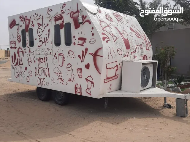 Food truck fully equipped with trading license (كارفان فود ترك مجهزة بالكامل مع رخصة تجارية)