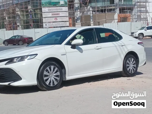 2020 تويوتا كامري LE