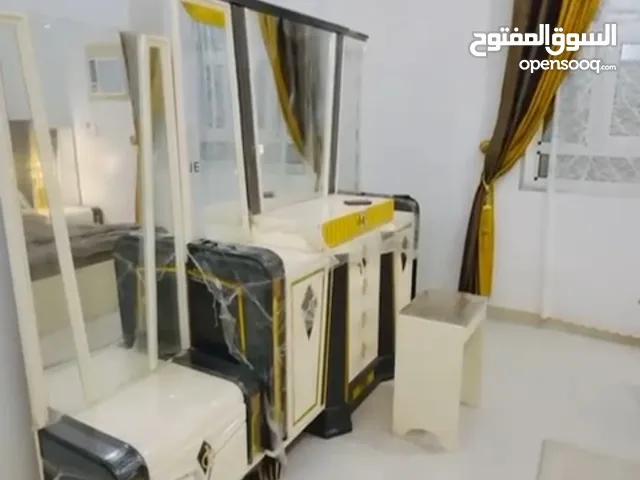 شقه مفروشه للايجار عدن المنصوره الخمسين تكيف 24 ساعه