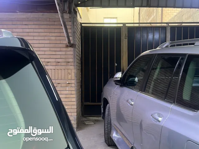 200 m2 5 Bedrooms Apartments for Rent in Al Ahmadi Sabahiya