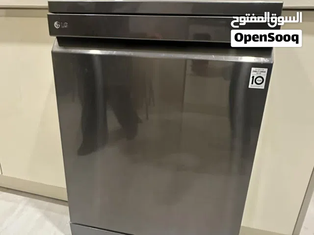 غسالة صحون ذكية احدث طراز LG حجم 14 شبه جديدة