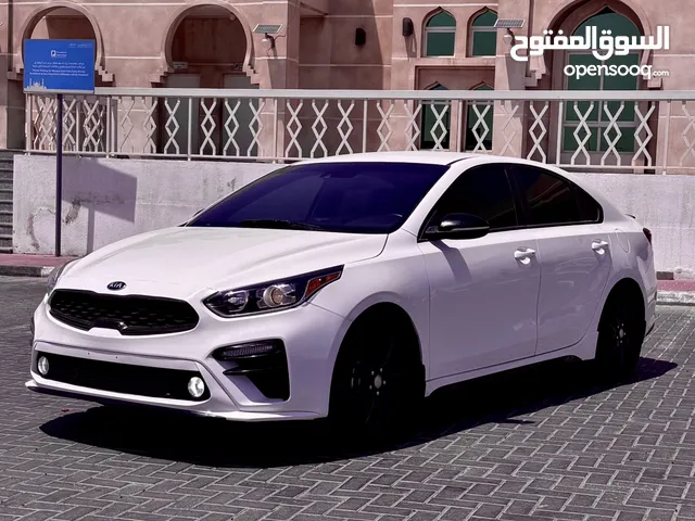 كيا فورتي 2020 GT LINE نظافة تامة ممشى قليل مواصفات ممتازة