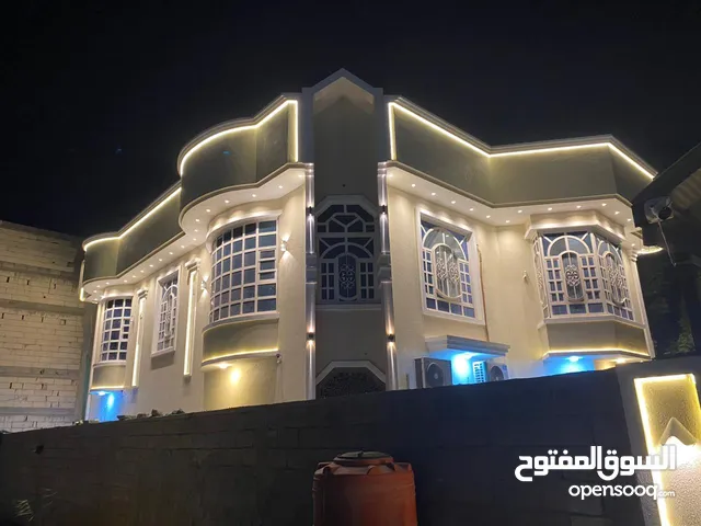 350m2 5 Bedrooms Villa for Sale in Basra Abu Al-Khaseeb
