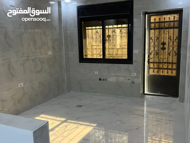 146 m2 3 Bedrooms Apartments for Sale in Zarqa Al Zarqa Al Jadeedeh