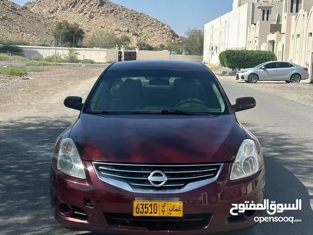 Used Nissan Altima in Al Dakhiliya