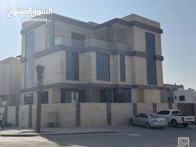 *M فيلا كورنر فاخرة للبيع بالياسمين- عجمان - 5غرف ماستر - مسبح - روف واسع- تكييف مركزي - شامل كل شيء