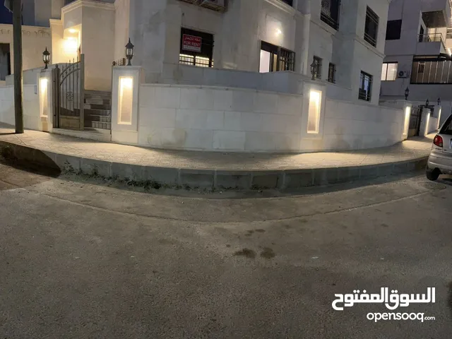 180 m2 3 Bedrooms Apartments for Rent in Amman Al Rabiah