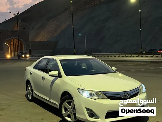 للبيع كامري موديل 2012