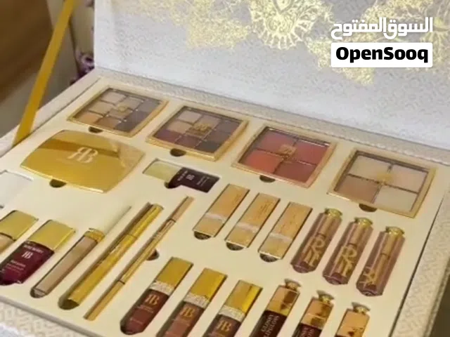 بكس المكياج الشامل من روز بيري