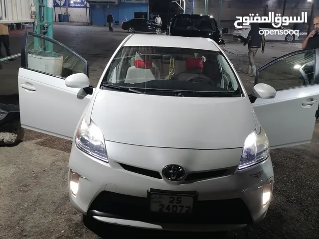 Toyota Prius 2015 in Madaba