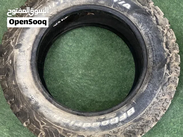 للبيع اربع اطارات بي اف