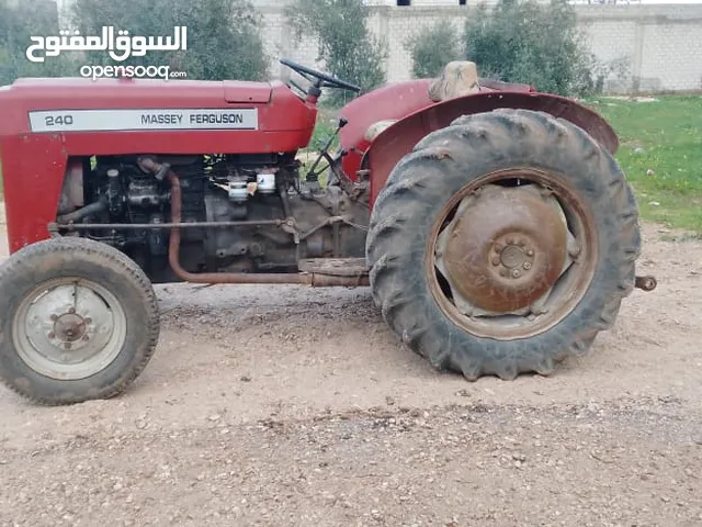 1984 Tractor Agriculture Equipments in Irbid