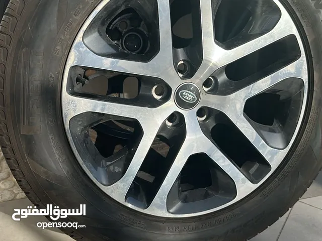 كفرات لاند روفر الاصلي مع جنوط عدد 5 مقاس 20 بحاله ممتازة