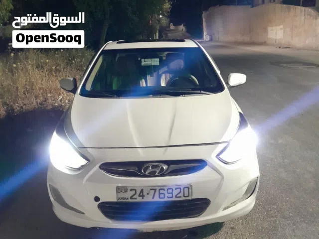 2013 Hyundai Accent Standard