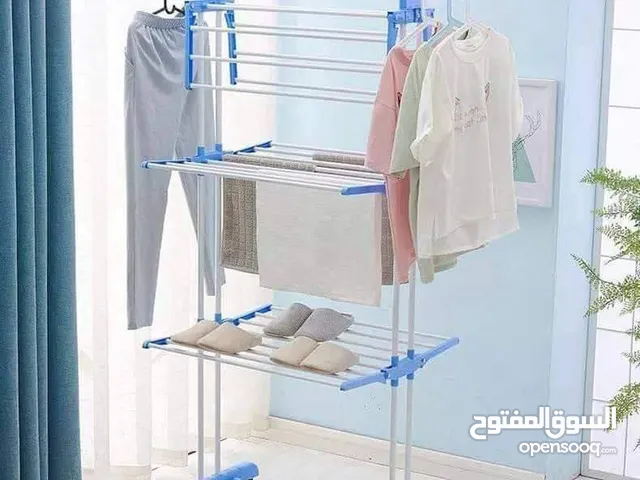 منشر غسيل 3 طبقات هاد المنشر الي بتحمل وزن 40 كيلو ملابس يركب بسهولة  ويمكن طويه لسهولة التخزين.