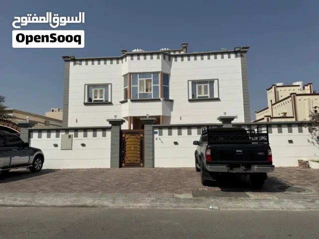 للبيع فيلا سكنية مميزة – العامرات (مساحة البناء: 440 م2)