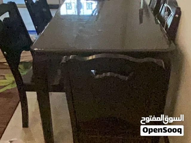 ميز طعام اسود للبيع
