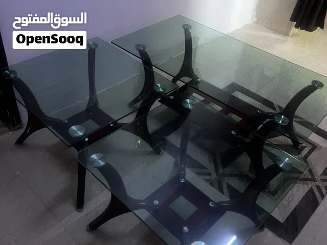 طقم طاولات سكاريت نظيف
