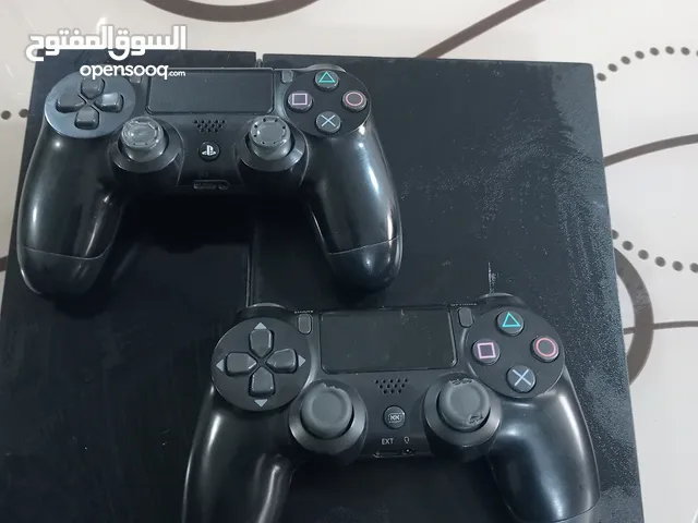 بلايستيشن 4 بدها تصليح ب عشرين دينار ومنزل عليها العاب