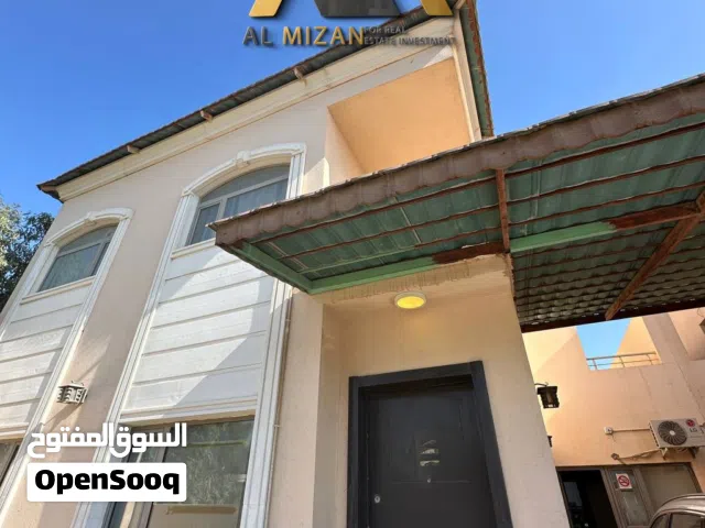 250 m2 5 Bedrooms Townhouse for Rent in Basra Basra Sports City
