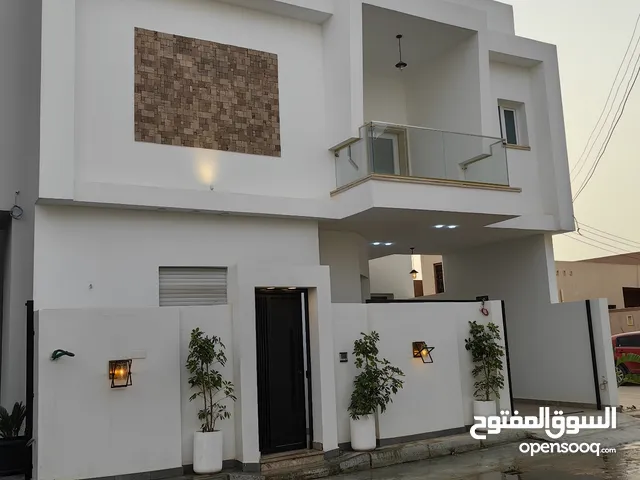 380 m2 More than 6 bedrooms Villa for Sale in Tripoli Al-Serraj