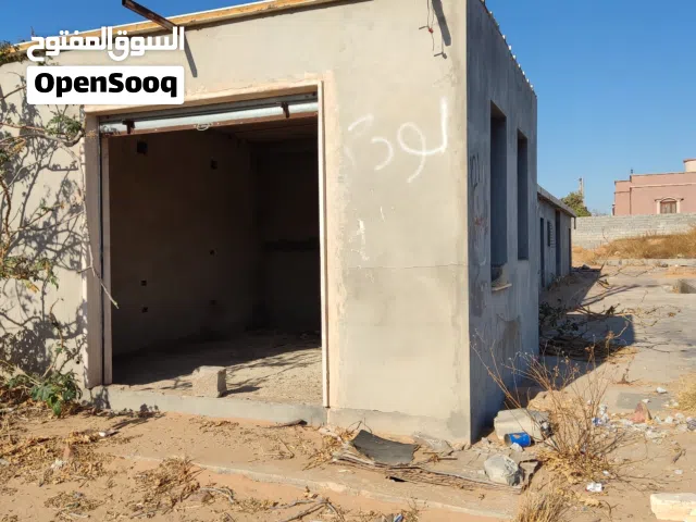 قطعه ارض للبيع على الرئسي في طريق الرابط بين جزيرة بئر توته وطريق وادي الربيع