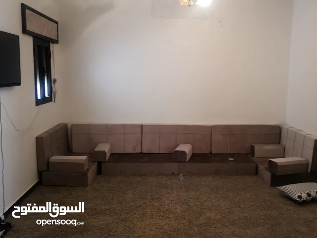 مسكن للبيع أو الإجار في منطقة سياحية وردامة