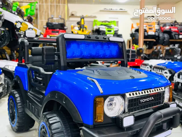 سياره التيوتا الكبيره أو الفورد