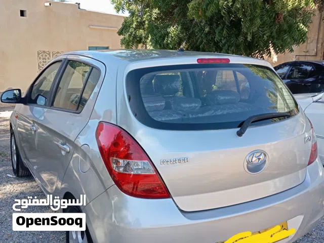 2012 هيونداي i20 Standard