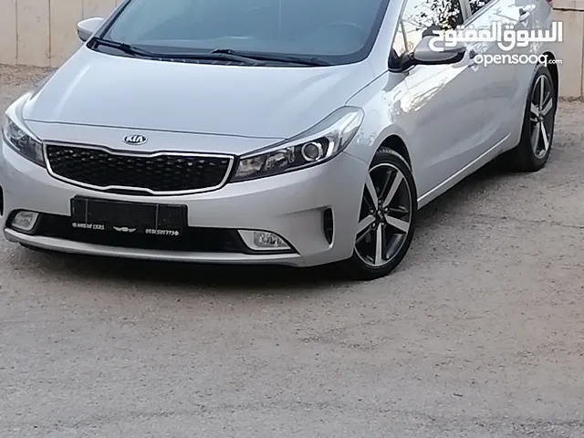 Used Kia K3 in Hebron
