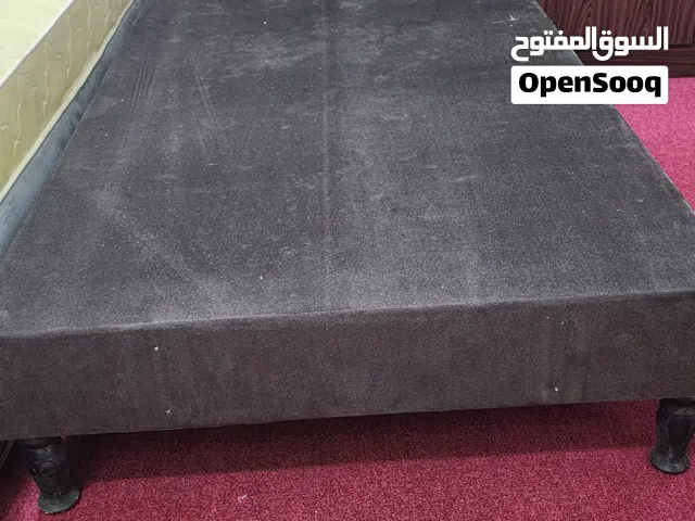 Single bed (like new