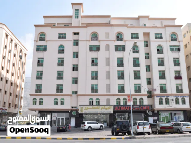 شقق سكنية في بوشر شارع الكليات