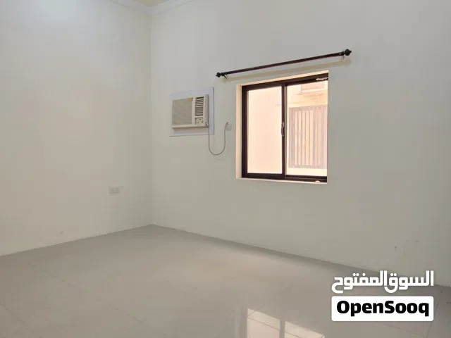 90 m2 2 Bedrooms Apartments for Rent in Muharraq Galaly