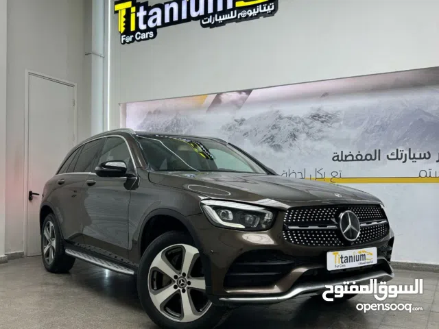 مرسيدس GLC300 موديل 2018 مع ضمان 3 سنوات