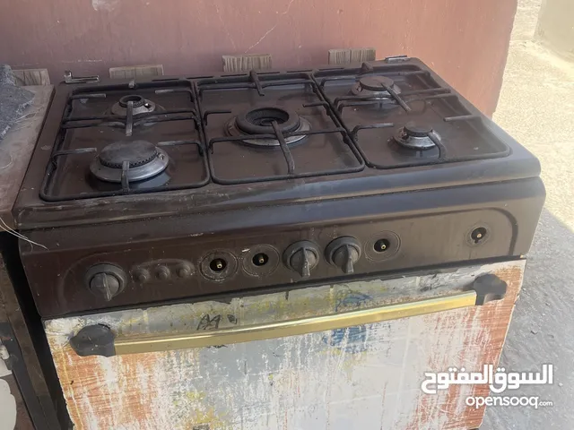 غاز بخمس عيون وفرن شغال 100 بالميه
