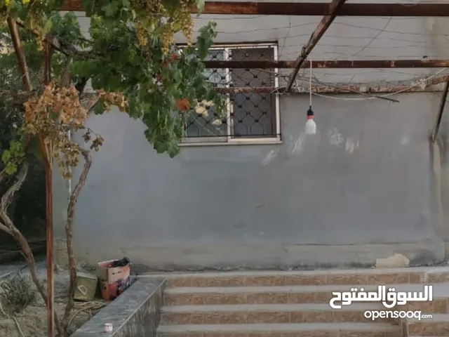 250 m2 4 Bedrooms Townhouse for Sale in Zarqa Al Hashemieh