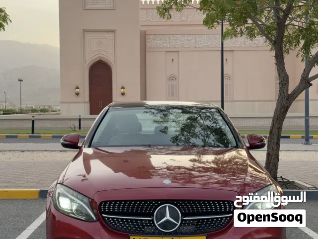 2016 مرسيدس بنز الفئة-C C 300