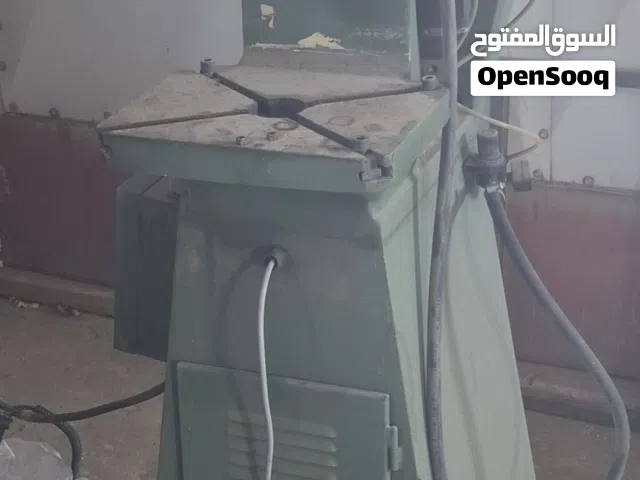 2 مكبس او بريسة 9 طن صناعة إيطاليا