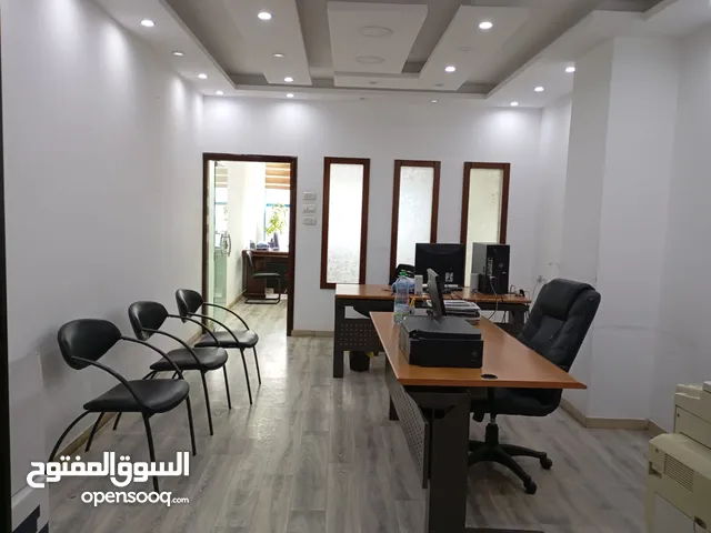 Unfurnished Offices in Hebron Ibn Rushd Circle