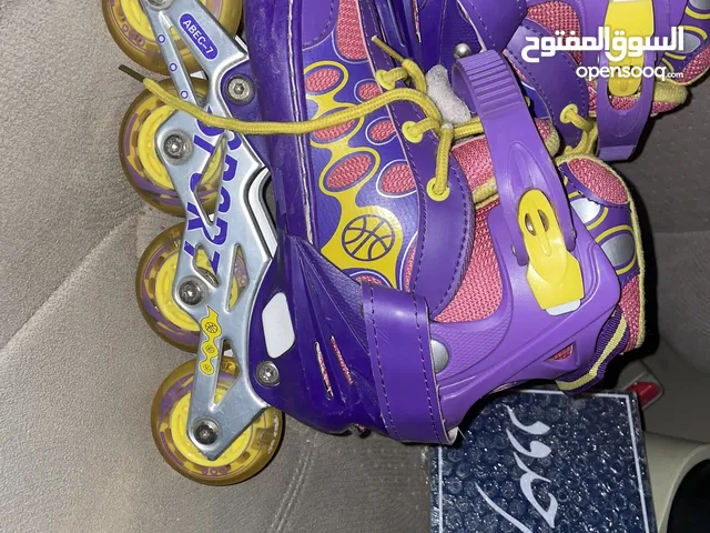 Girls Athletic Shoes in Hawally