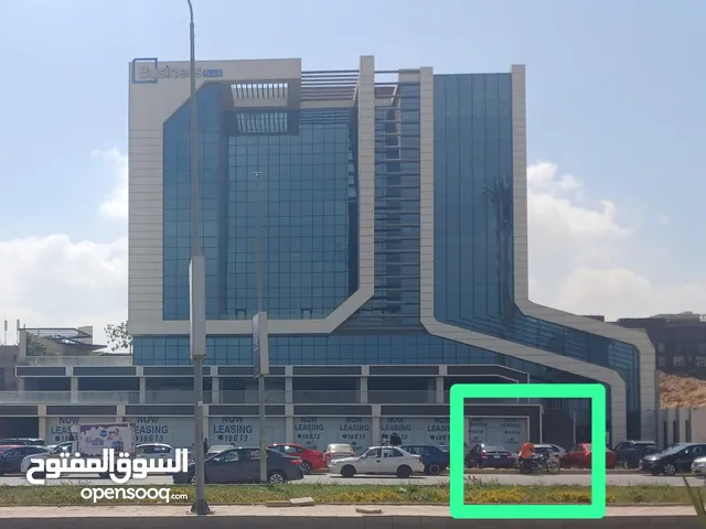 مقدم 40٪ واستلم فوري مكتبك الاداري مباشره علي التسعين الشمالي متشطب بالتكييفات باقوي لوكيشن