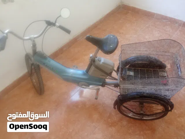 بسكليت كهرباء ثلاث عجلات نوع يباني بحاجه لا بطريه فقط