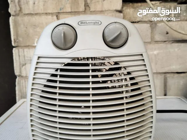 تبي دفّا و برودة مضمونين؟ خذ لك هالمدفأة الهوائية الإيطالية الأصل DeLonghi، خفيفة وقوية وتكفي غرفتك