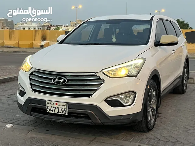 Hyundai Santa Fe Standard in Central Governorate