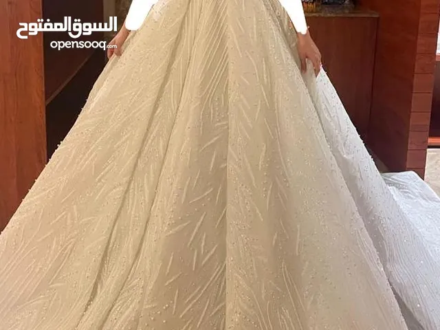 Weddings and Engagements Dresses in Hawally