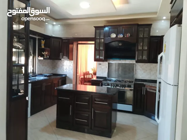 193m2 More than 6 bedrooms Apartments for Sale in Salt Al Balqa'
