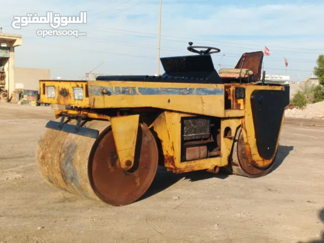 للبيع حادله ستيليه رولتين 3طن عرض 90 سانتيم ادوات مابيه ارقام حادله شغاله محرك 3 بستم كابوته جديد كي