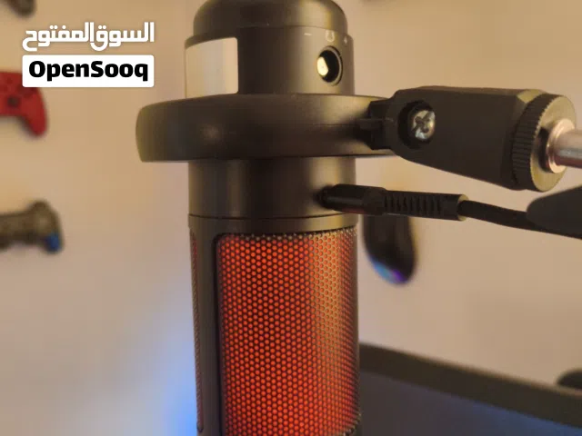 مايك مع ستاند قابل للتفاوض