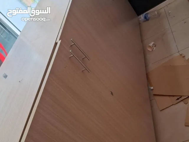 طاوله كبيره للعرض